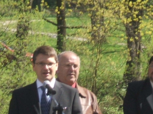 Otvorenie LTS2009