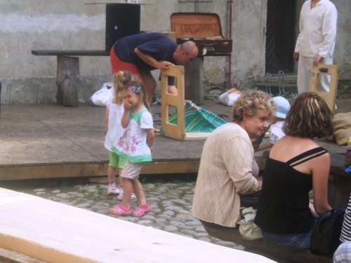 2011-Divadelné predstavenie - Janko Hraško