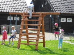 2011 - MŠ - akcie