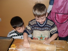 2013 - Mikuláš a pečenie medovníkov
