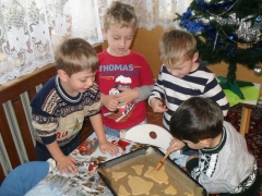 2013 - Mikuláš a pečenie medovníkov