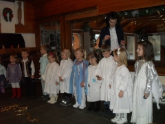 2013 - Mikuláš a pečenie medovníkov