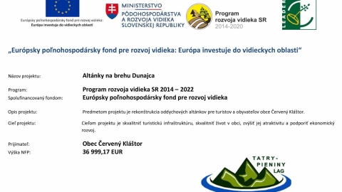 Altánky na brehu Dunajca